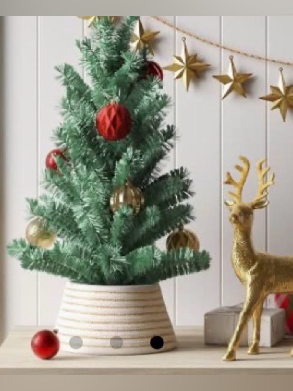 Brand New-Wondershop Christmas Mini Tree Collar